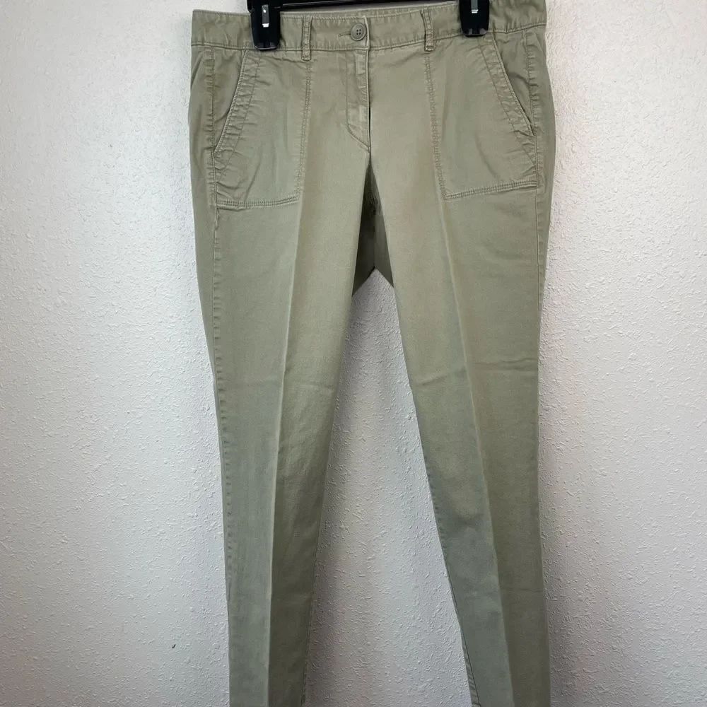LOFT Relaxed Skinny Pants Size 10 EUC